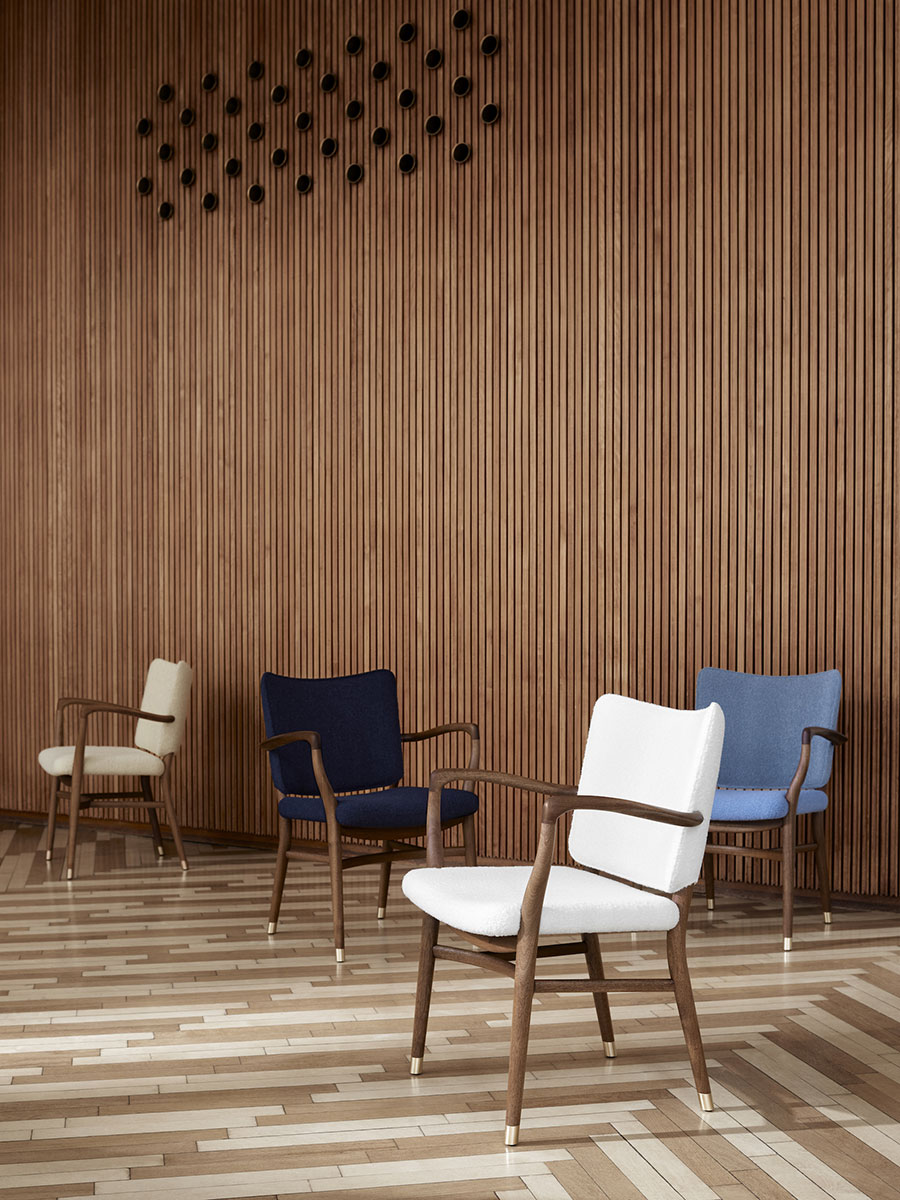 Sedia VLA61 Monarch Chair