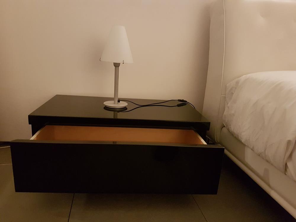 Como' e comodini COMO' Axil