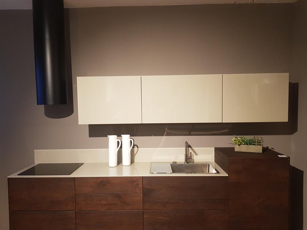 COMPOSIZIONE CUCINA LAGO LINEARE