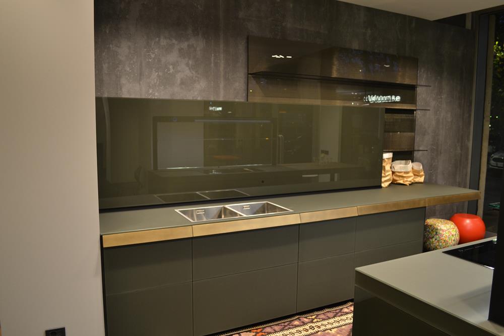 Cucina lineare Valcucine Genius Loci Vitrum