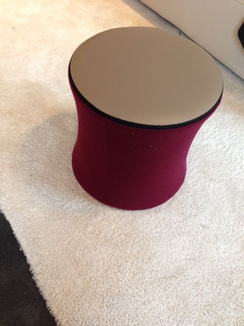 Davis drum pouf Minotti