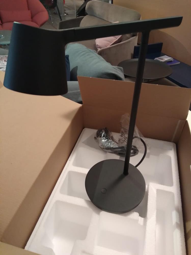 Lampada da tavolo TIP TABLE Muuto