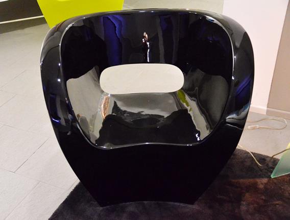 MOROSO poltrona Little Albert laccato nero lucido