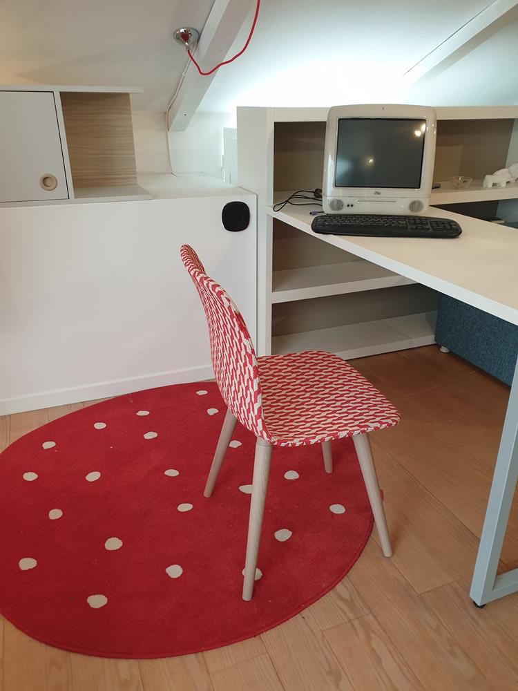 NIDI poltroncina imbottita Pod gambe Woody