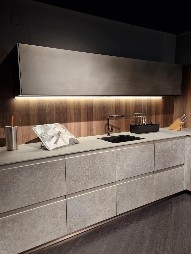 PROMO NUOVO STAND cucina angolo Ak Projecttop hpl 