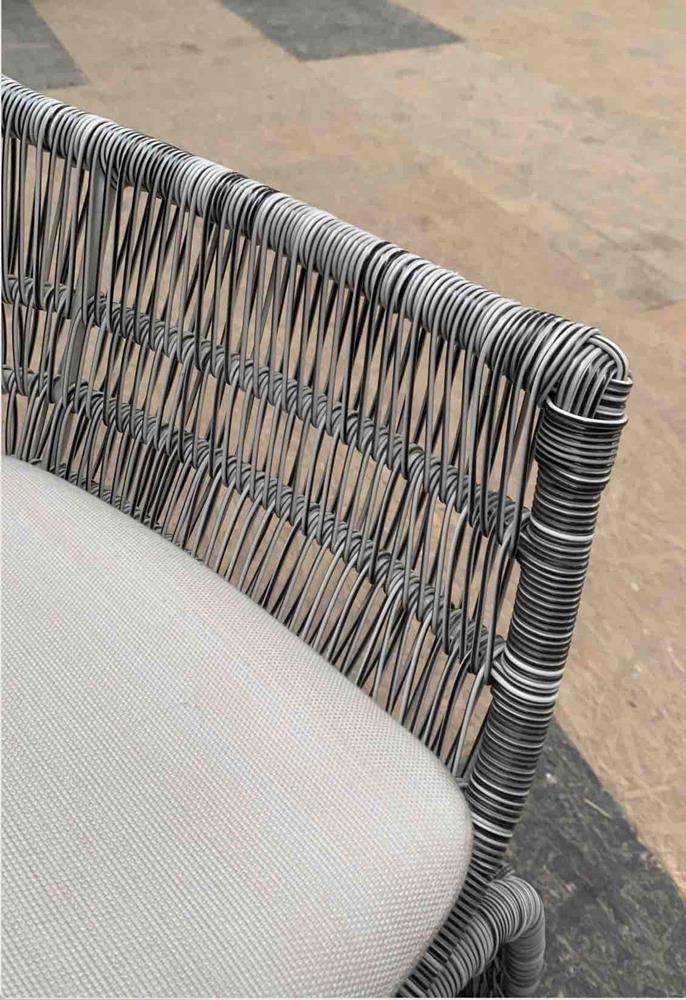 Sedia con braccioli Crinoline outdoor B&B Italia