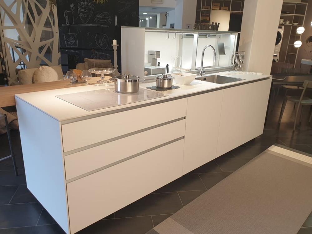VALCUCINE ARTEMATICA isola Unicolor bianco VETRO 