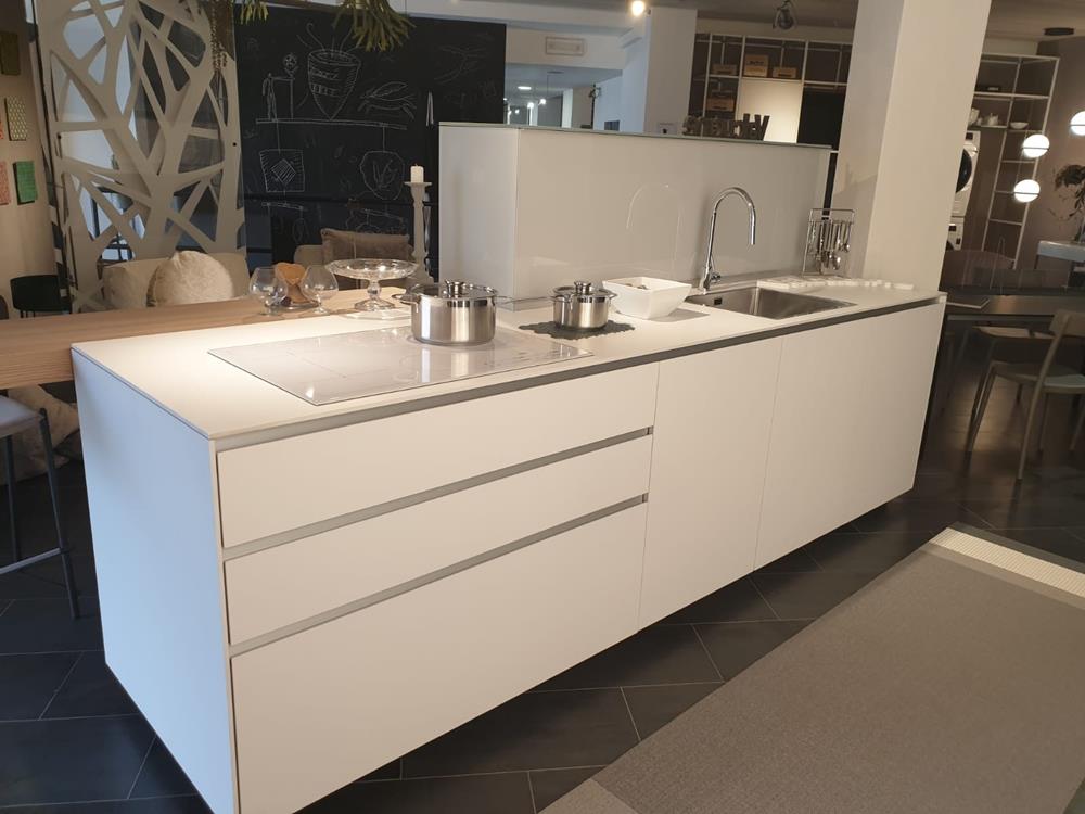 VALCUCINE ARTEMATICA isola Unicolor bianco VETRO 