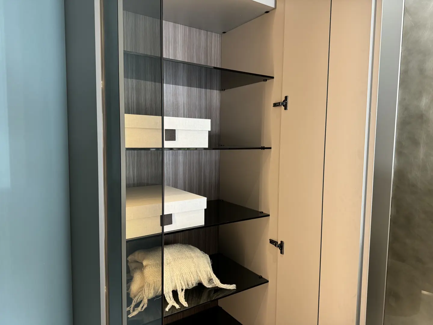 Armadio battente Now