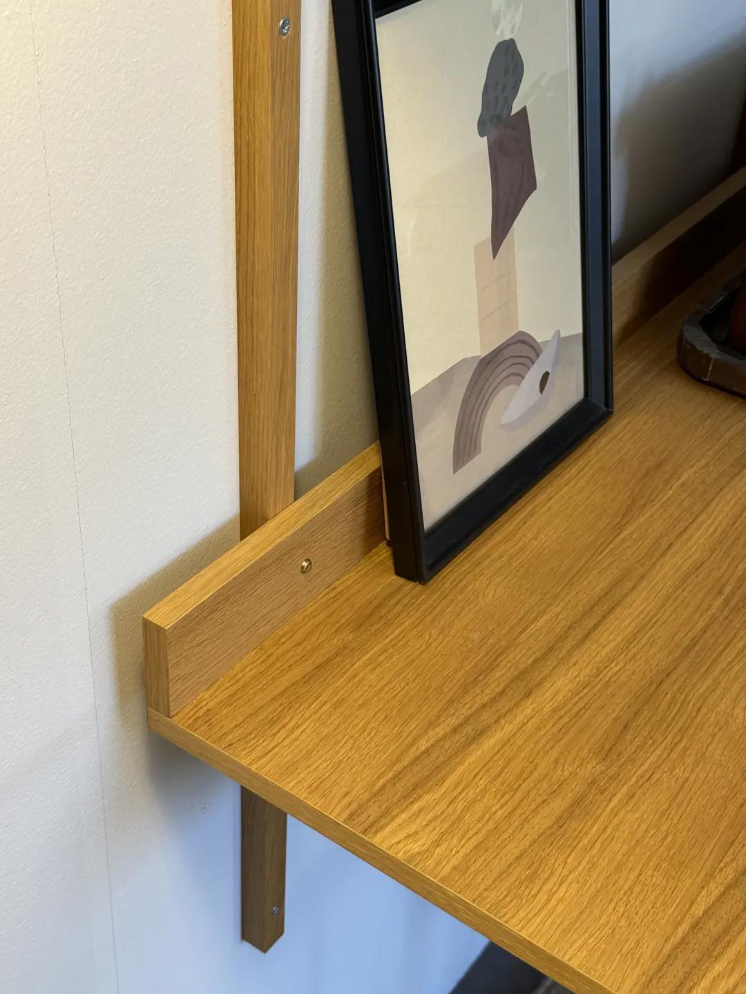 scrivania con libreria in legno massiccio Fermliving Sector