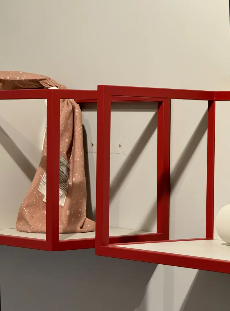 NIDI coppia mensole metallo ciliegia+3 pomoli Fefé ciliegia