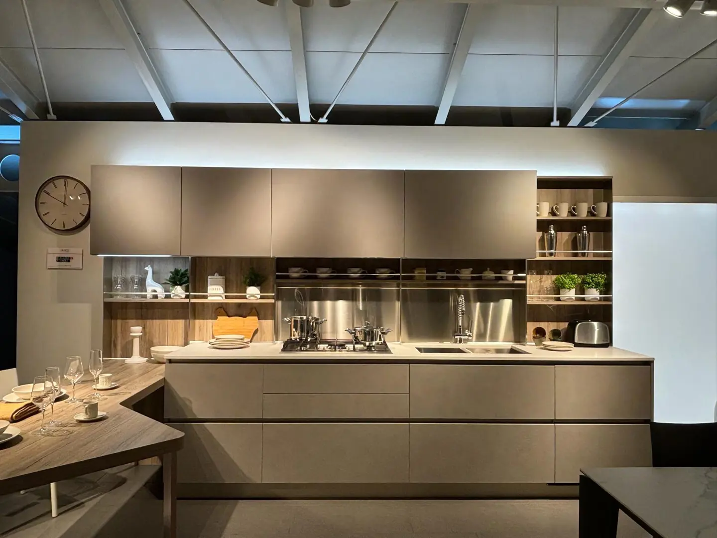 Veneta Cucine Start Time