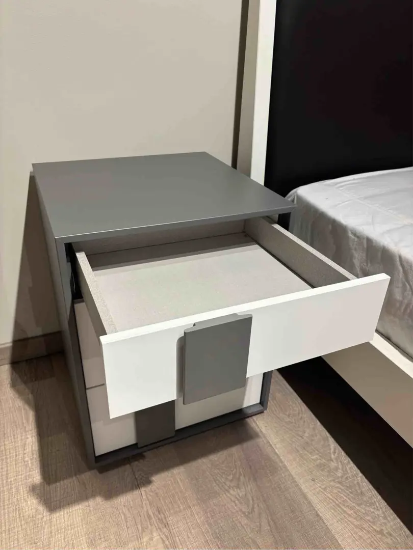 Comodino Quadro 12 Alto