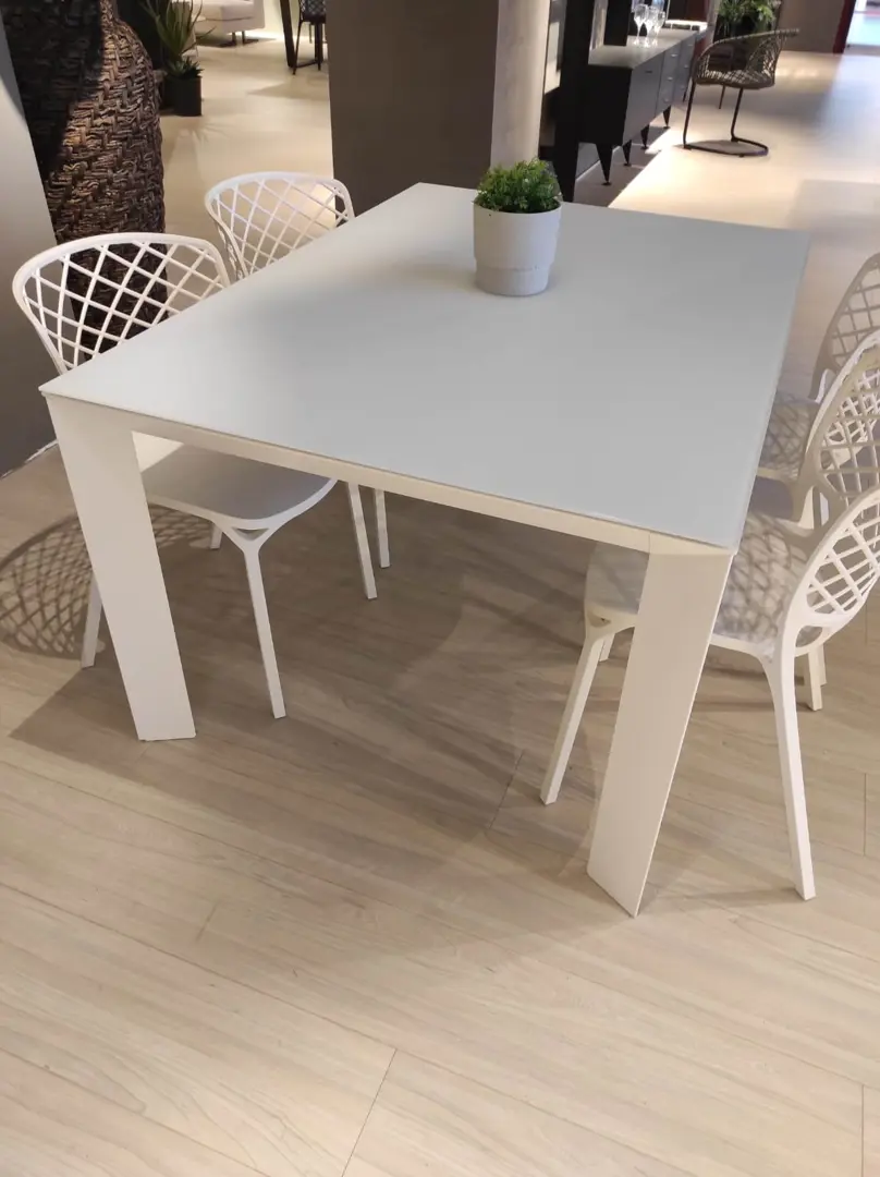 TAVOLO MANHATTAN IN VETRO140X100 ALLUNGANGABILE (doppia allunga)