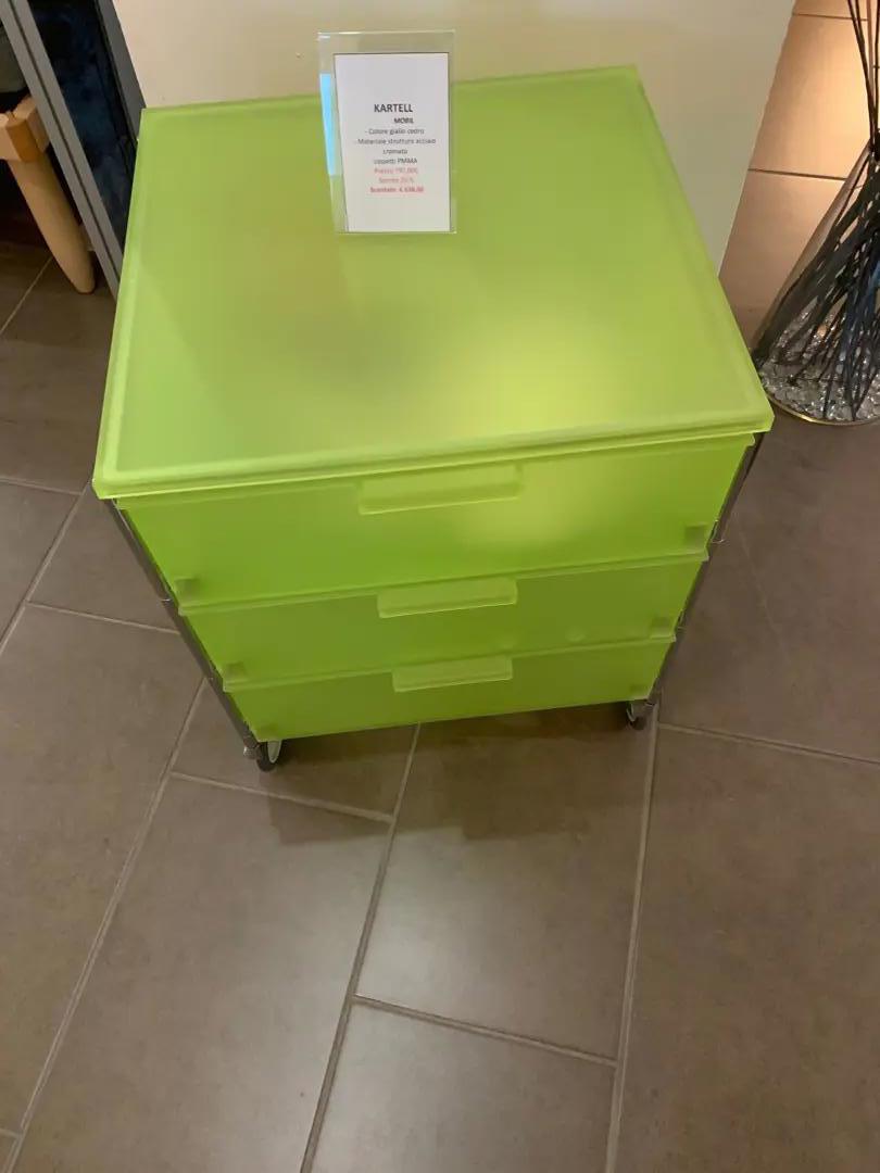 CASSETTIERA CON RUOTE KARTELL, MODELLO MOBIL