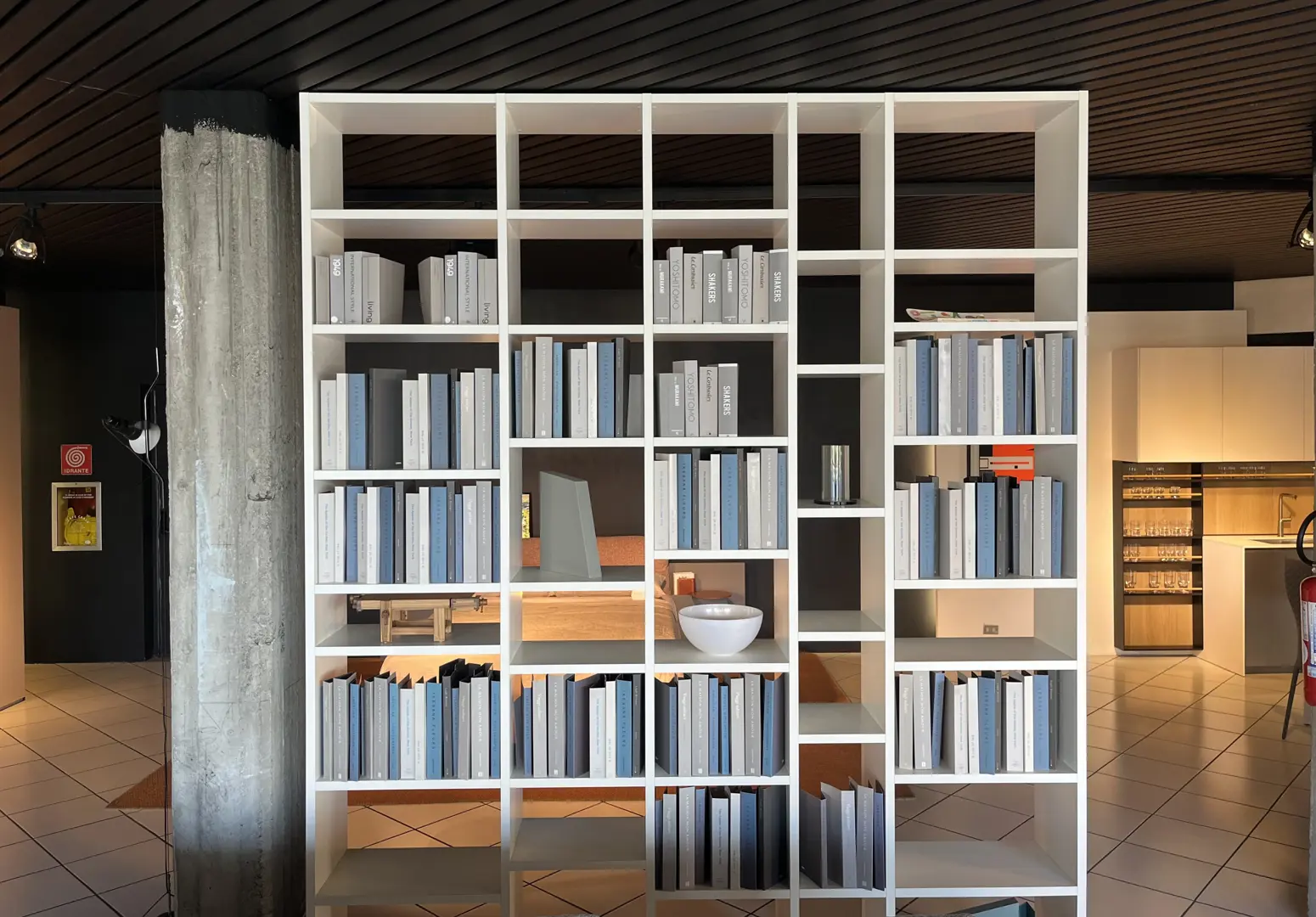Libreria Selecta Lema