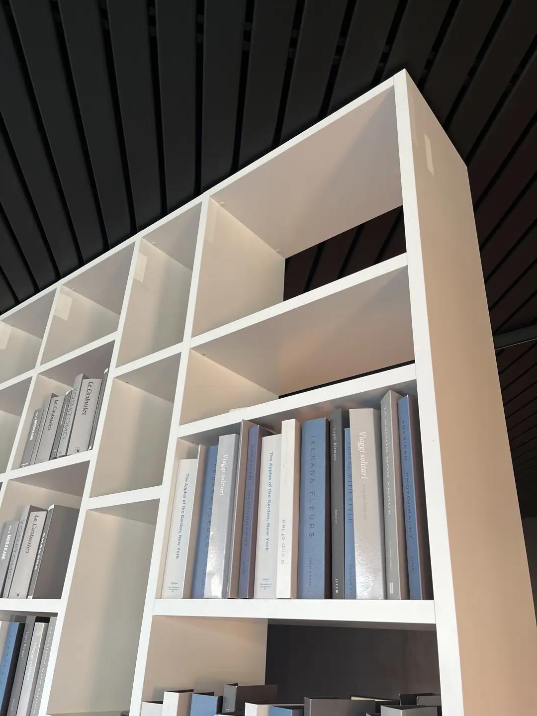 Libreria Selecta Lema