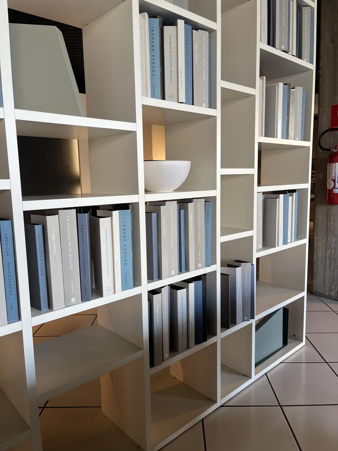 Libreria Selecta Lema