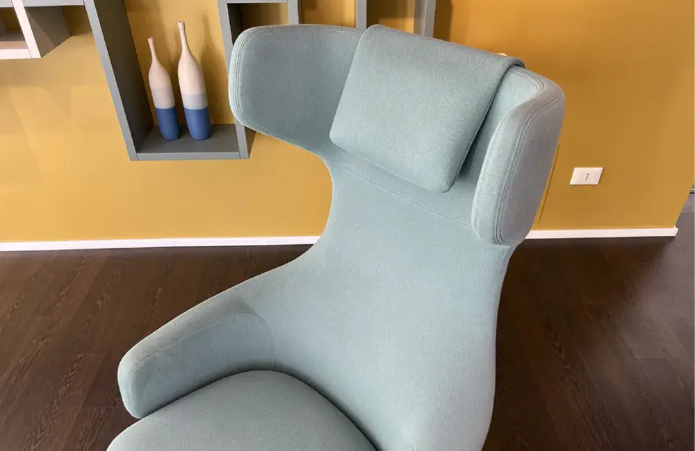 Vitra Poltrona Grand Repos 