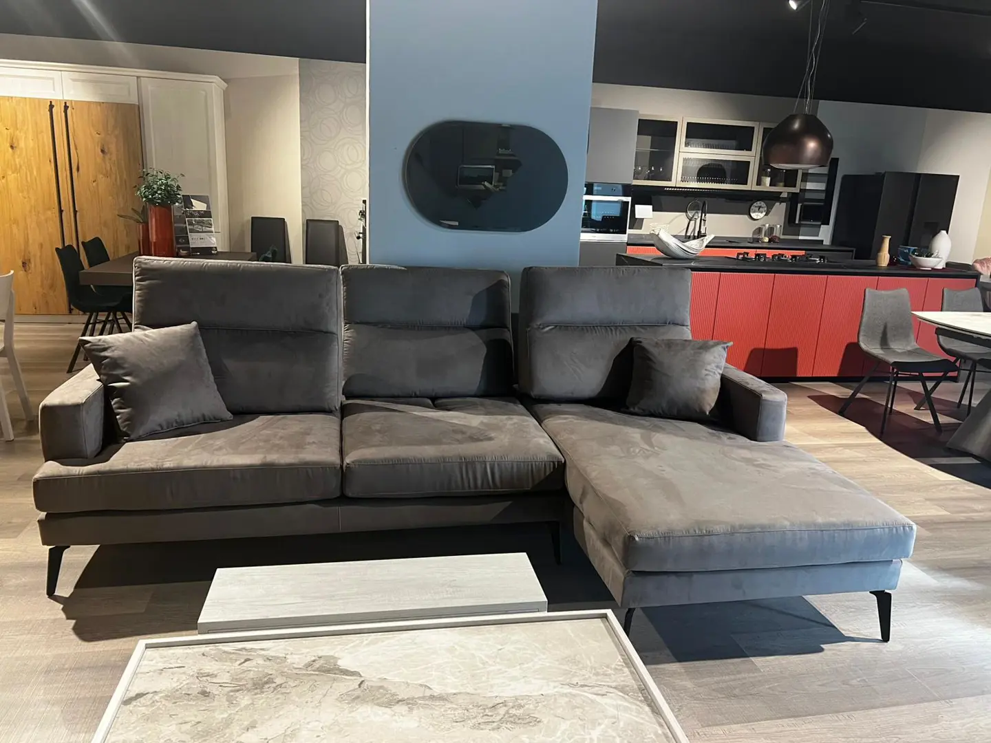 Divano modello Akira