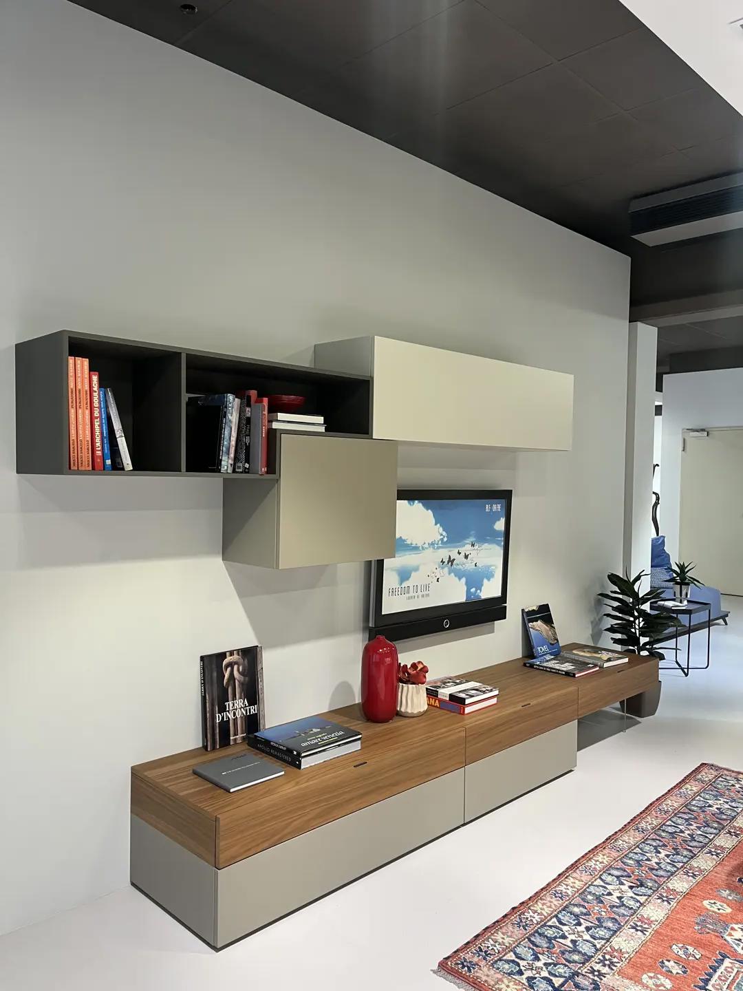 Soggiorno mod. Lampo Noce Canaletto e laccato opaco ombra 360 x 52.5 cm