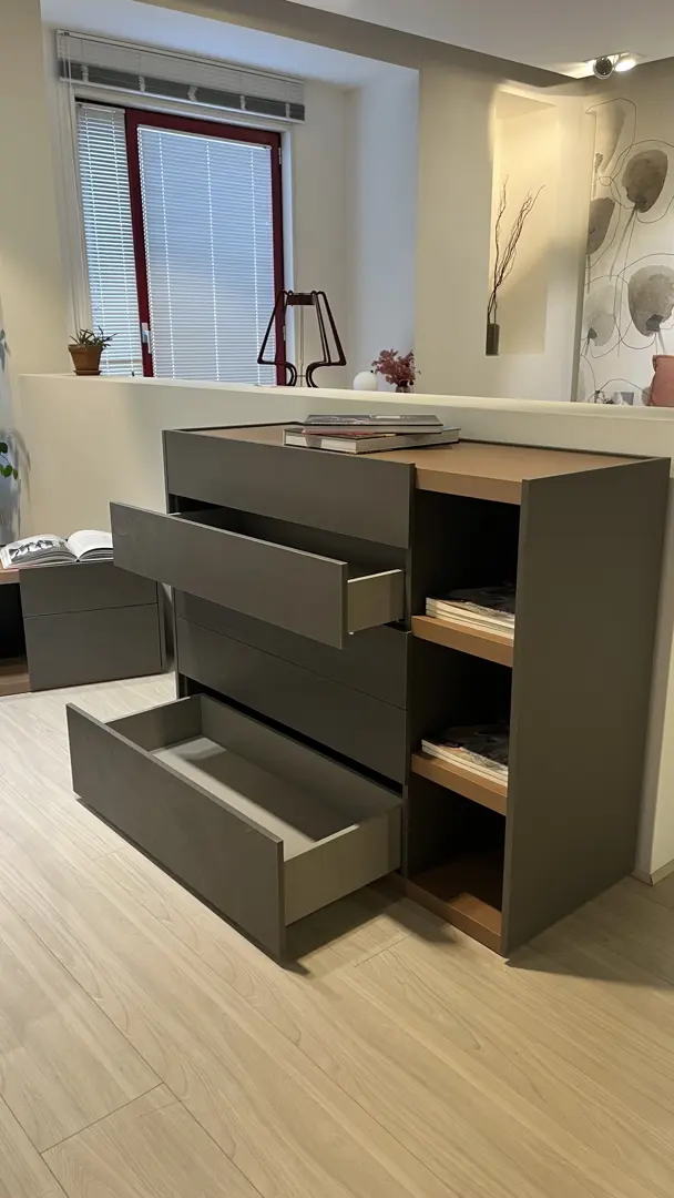 Como Filo Open 119 x 93.5 x 44 e 2 comodini Filo Open 74 x 43.5 x 44 Laminato Loto Terra e Laccato 