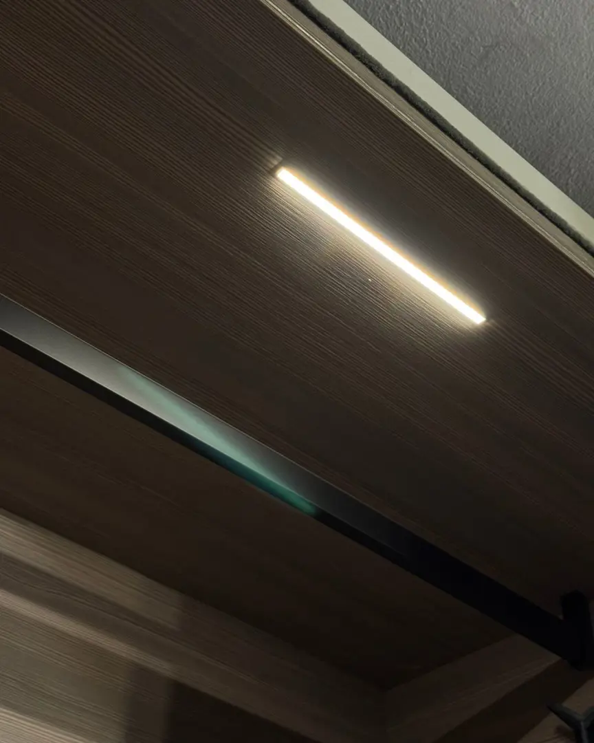 Armadio Lema Prima 6 ante battenti laccato verde Timo maniglia incasso