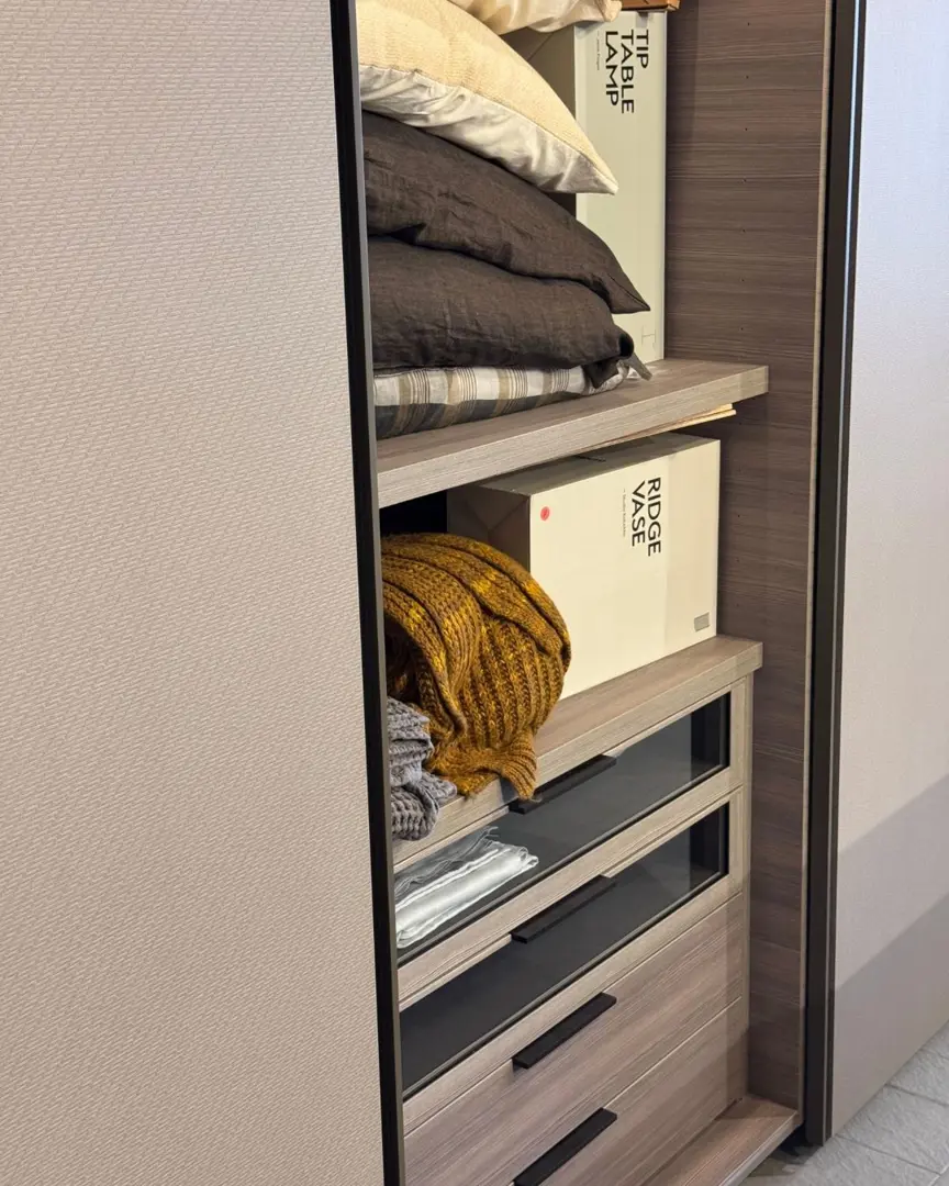 Armadio complanare Text Lema