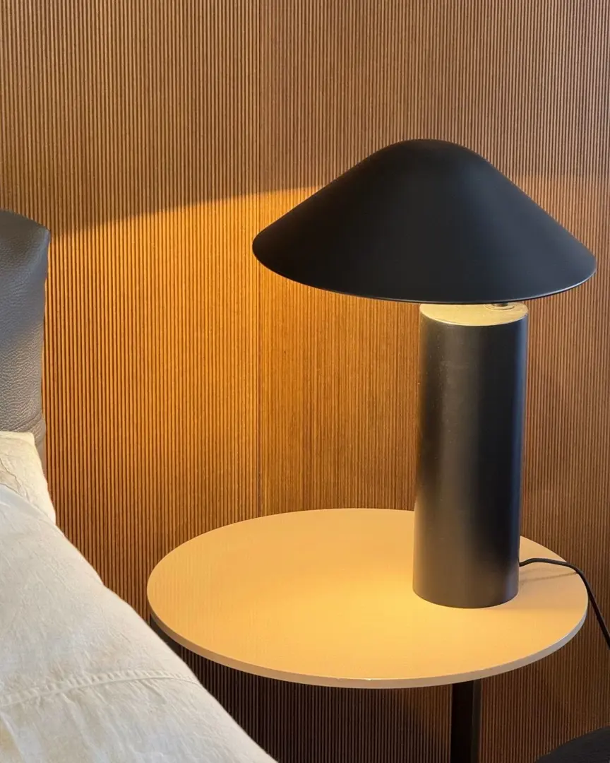 Boiserie W-Line Lema noce con cassettiera sospesa LT40 laccato lucido Seta