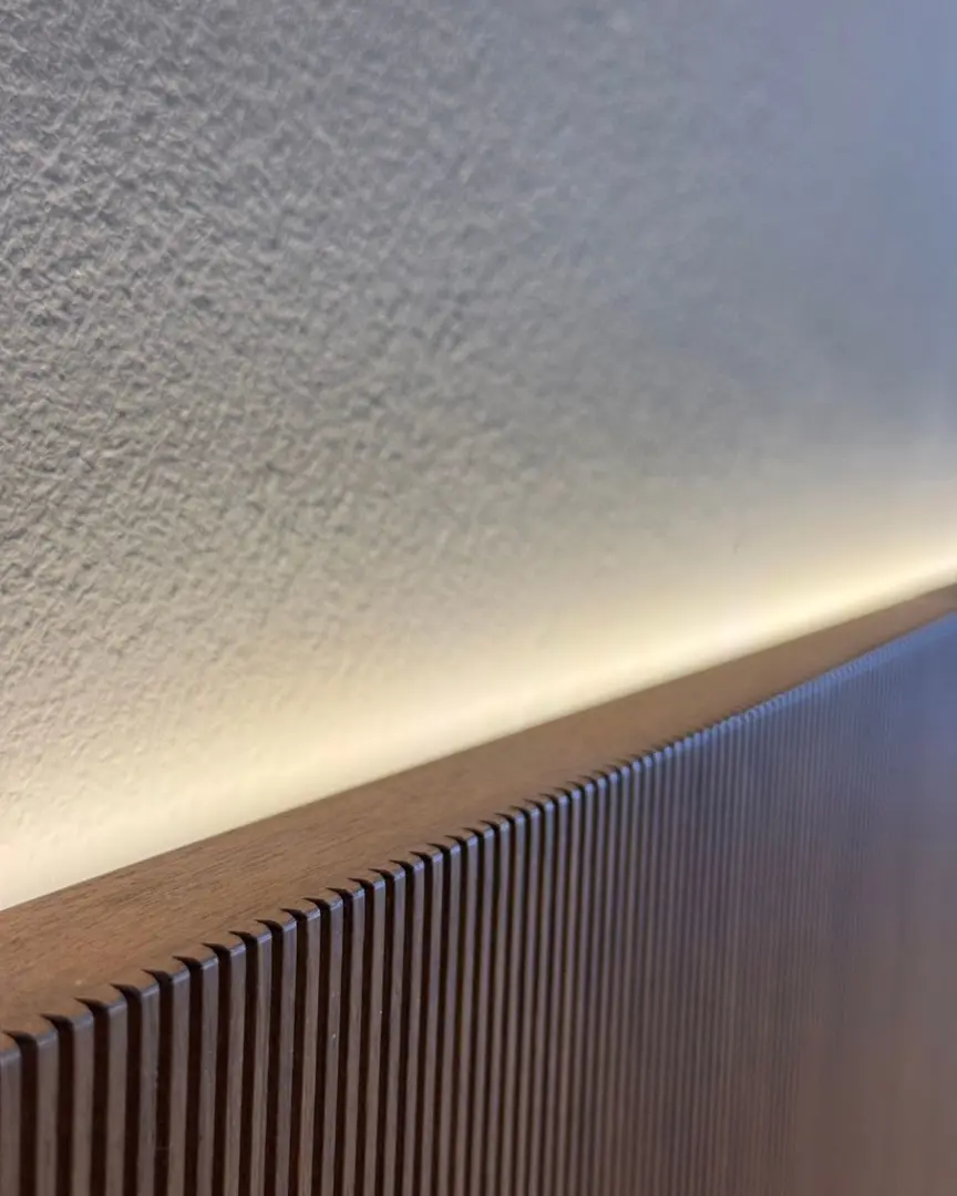 Boiserie W-Line Lema noce con cassettiera sospesa LT40 laccato lucido Seta