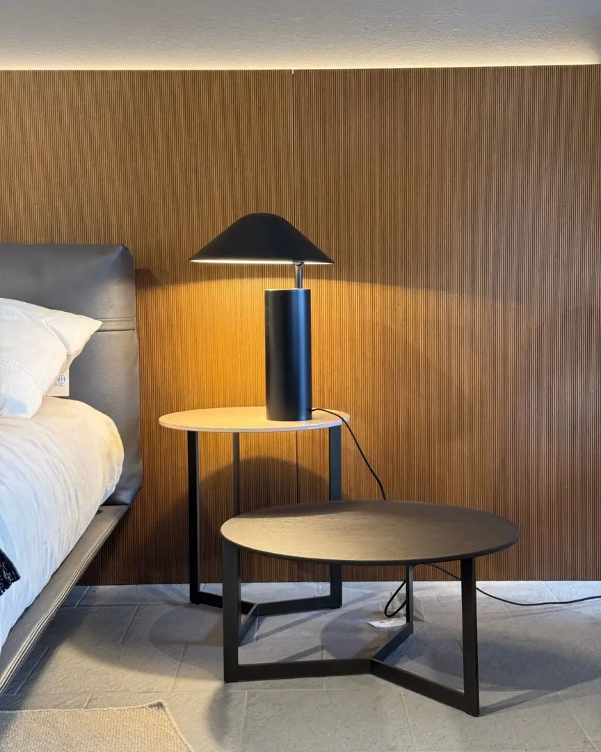 Sign tavolino comodino laccato lucido Seta