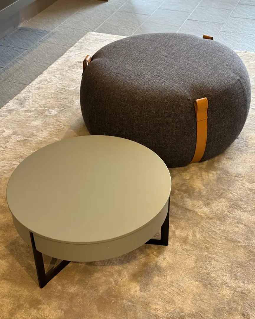 Notch pouff tondo Lema con cuoio sfoderabile