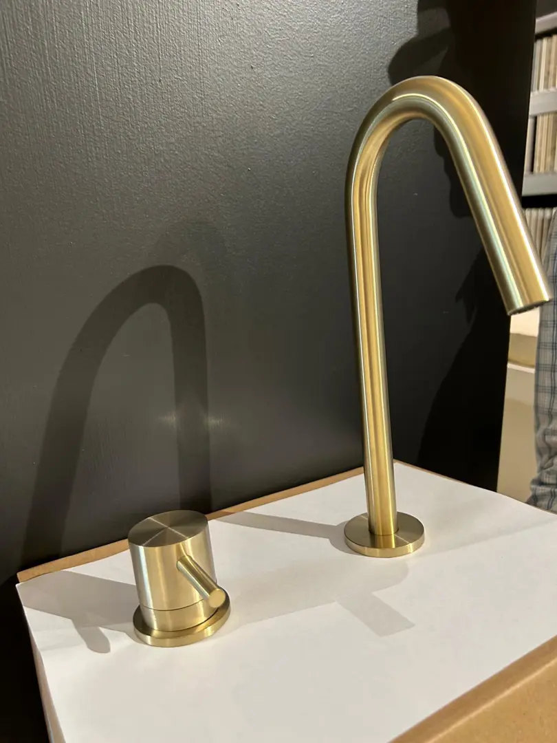 MISCELATORE LAVABO LEVEL di BEAMTECH