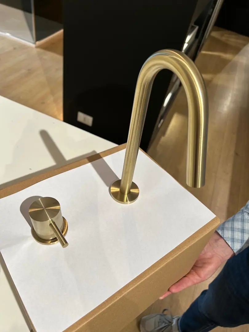 MISCELATORE LAVABO LEVEL di BEAMTECH