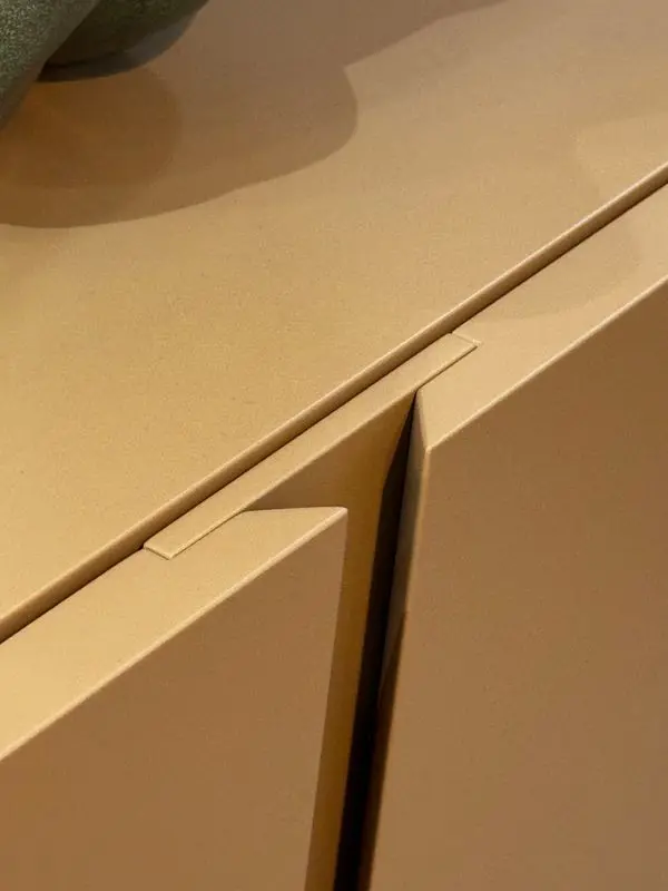 Madia Picture Lema laccato opaco Biscotto