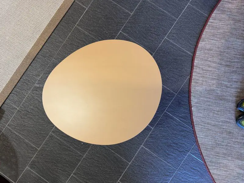 Flowers tavolino di servizio lema laccato opaco Biscotto