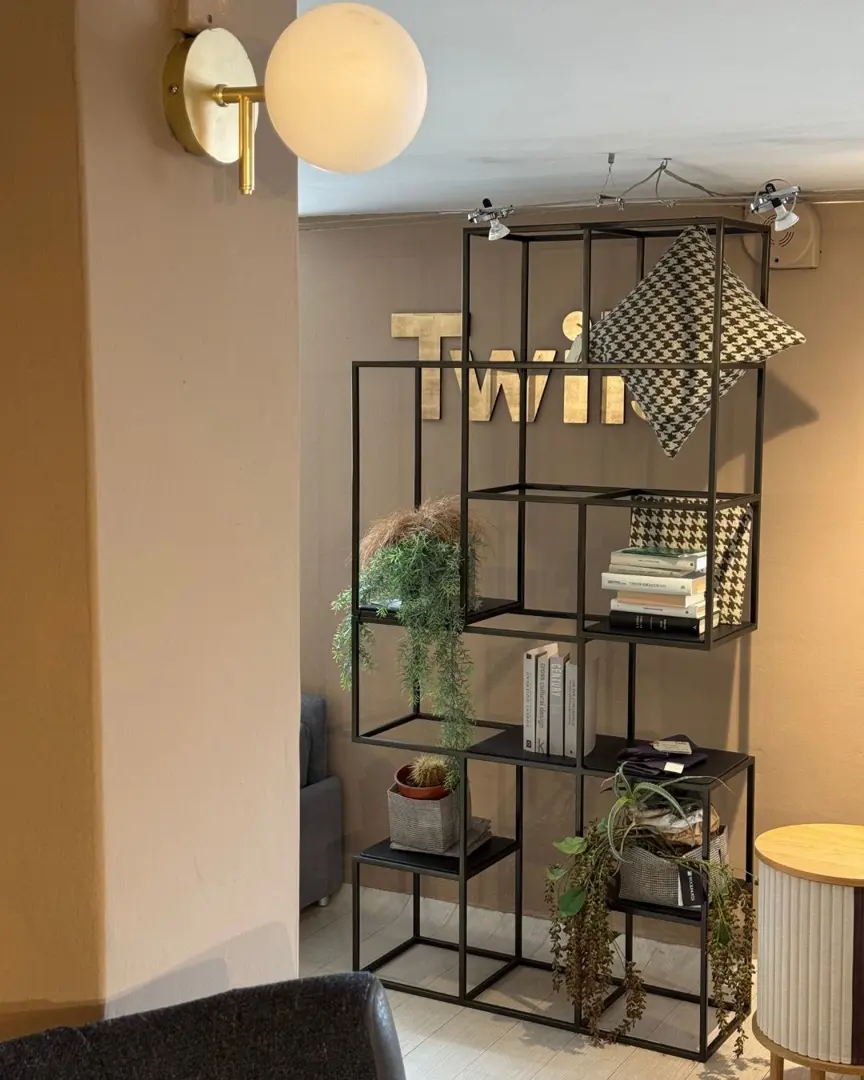 Set libreria modulare Twils con schienali tessuto