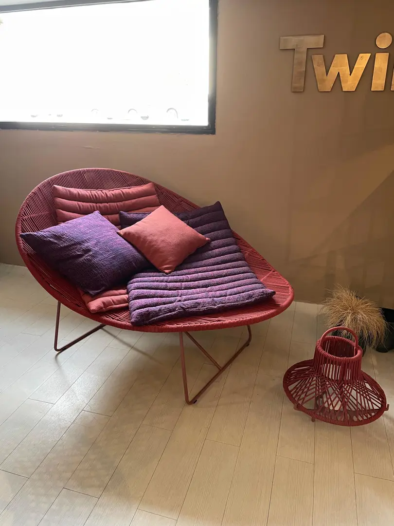 Panama divano relax intrecciato rosso con cuscini