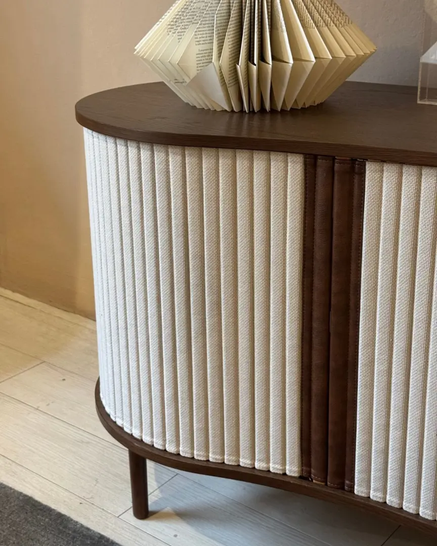 Audacious mobile contenitore a fagiolo con ante in tessuto