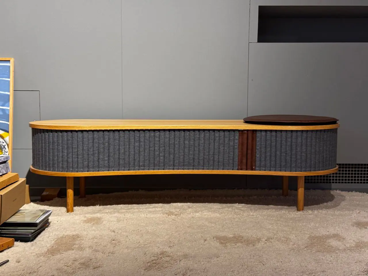 Audacious panca con antine tessuto scorrevole e cuscino