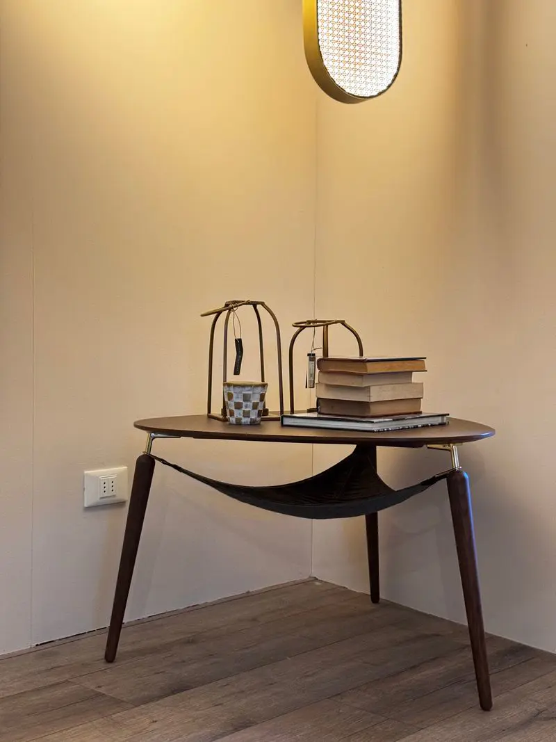 Hang out tavolino basso rovere scuro