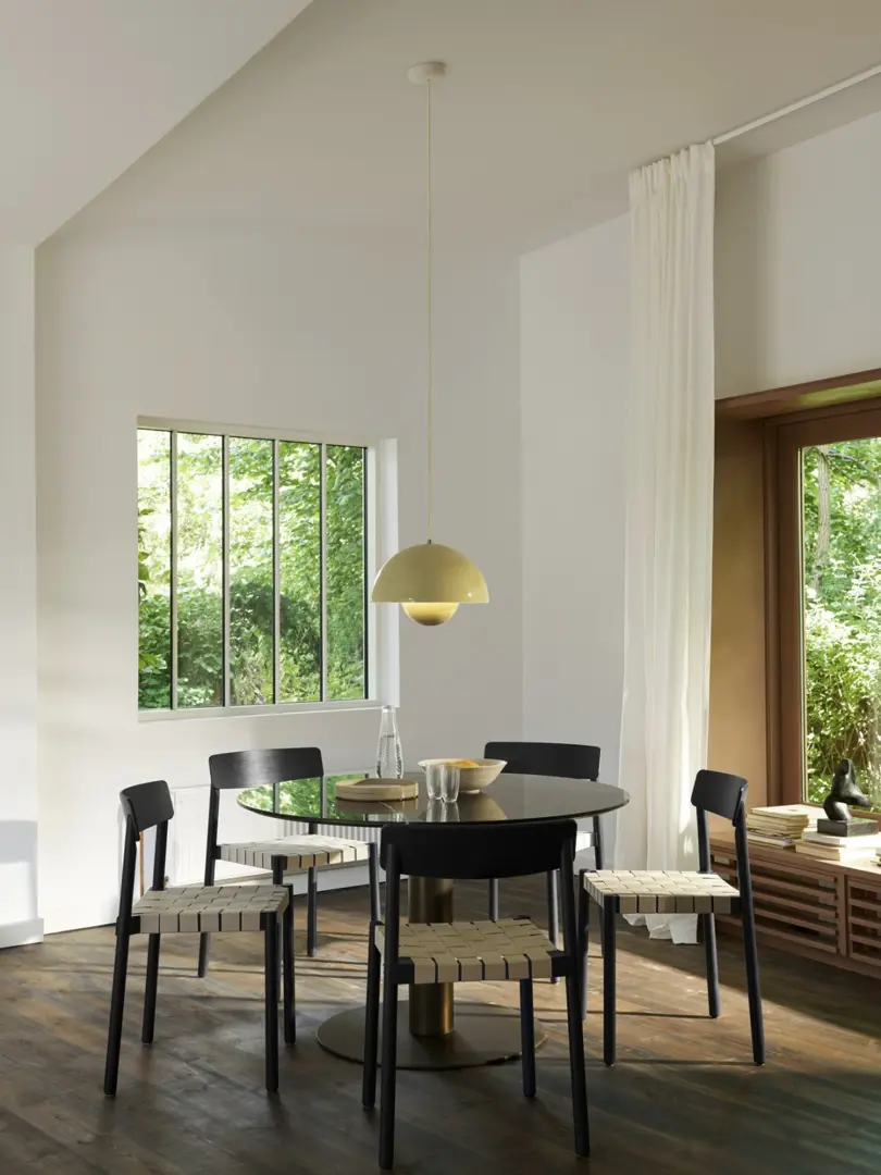 Betty 4 sedie rovere laccato nero e corda lino