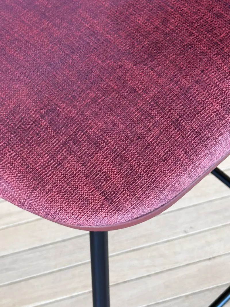 2 sgabelli Rely con cuscino imbottito