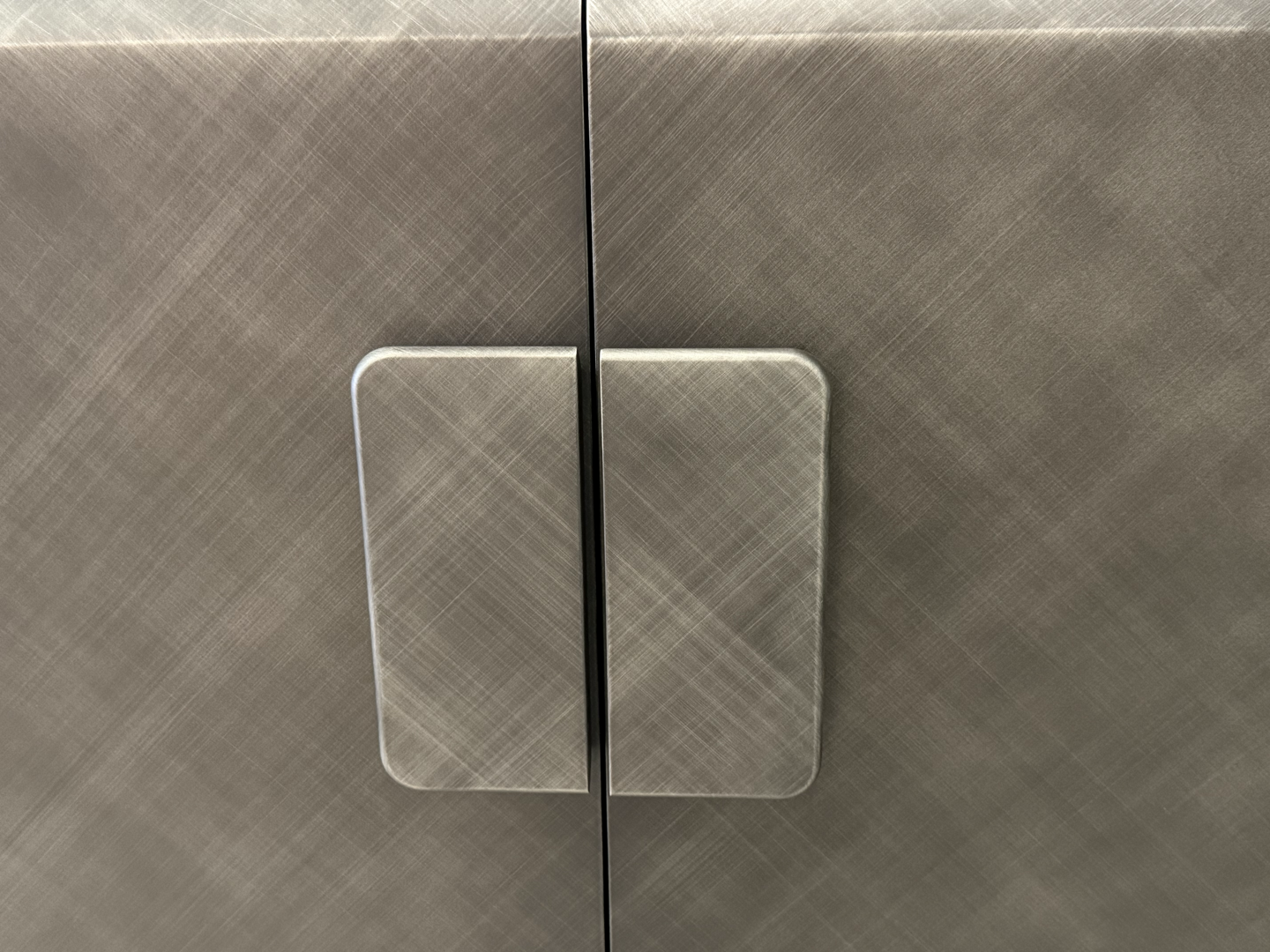 Madia Tudor Cattelan italia