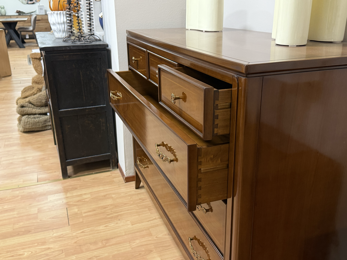 Comò e comodini Poesia Le Fablier