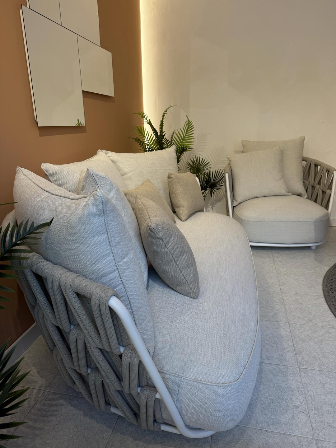 Divano Swipe Sofa Talenti 