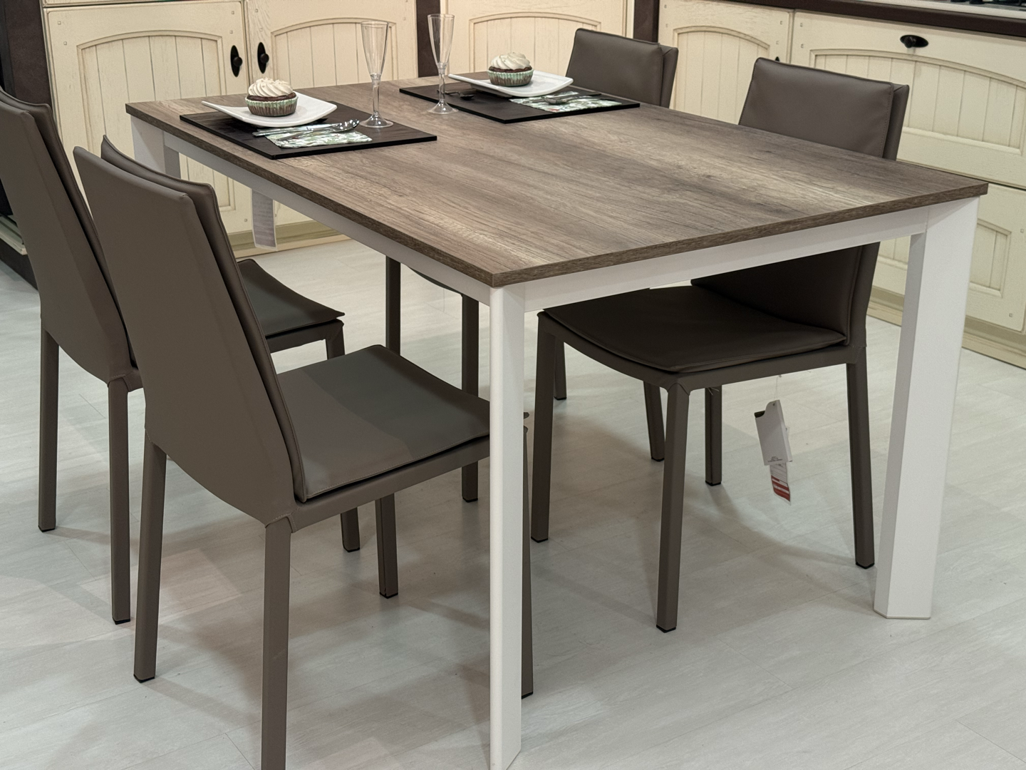 Tavolo Mario Primavera