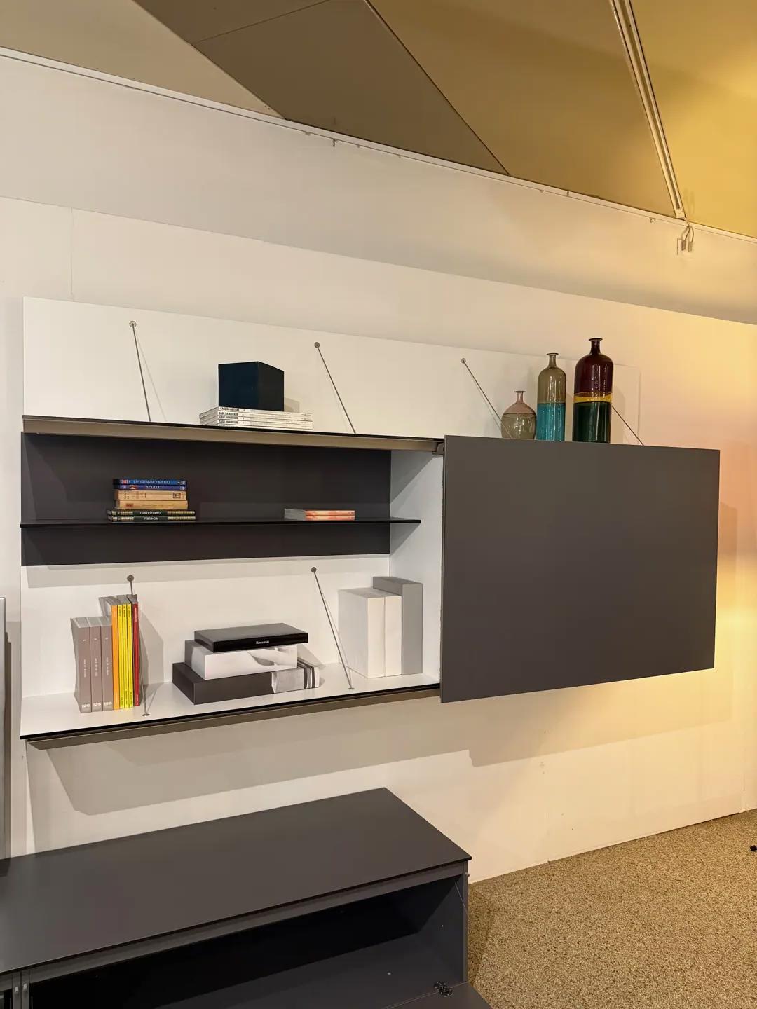 Composizione tv - Pub B&B