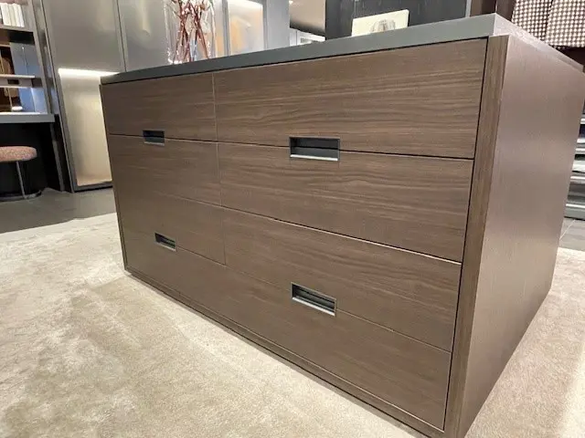 CASSETTIERA AD ISOLA