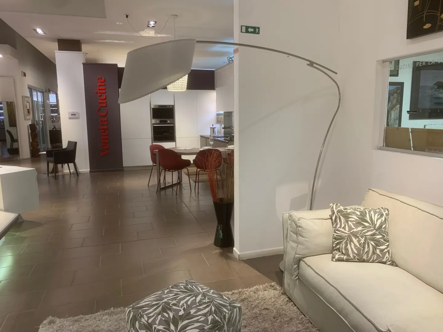 LAMPADA FLAG - CATTELAN